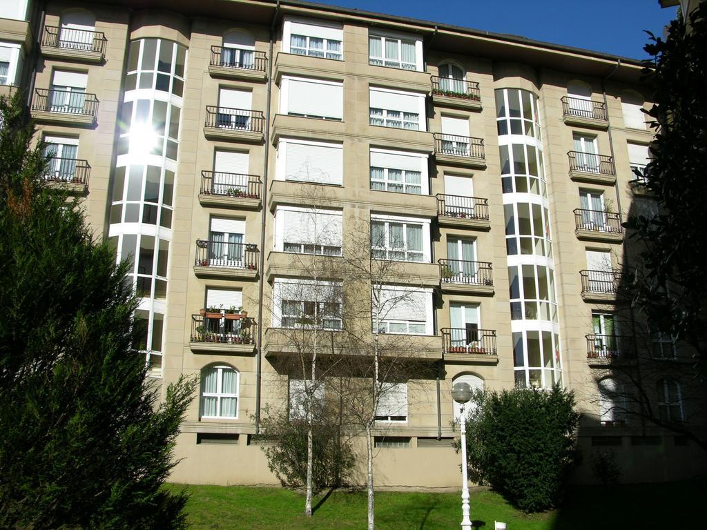 Emyrent I Ondarreta Apartment Сан Себастиан Екстериор снимка