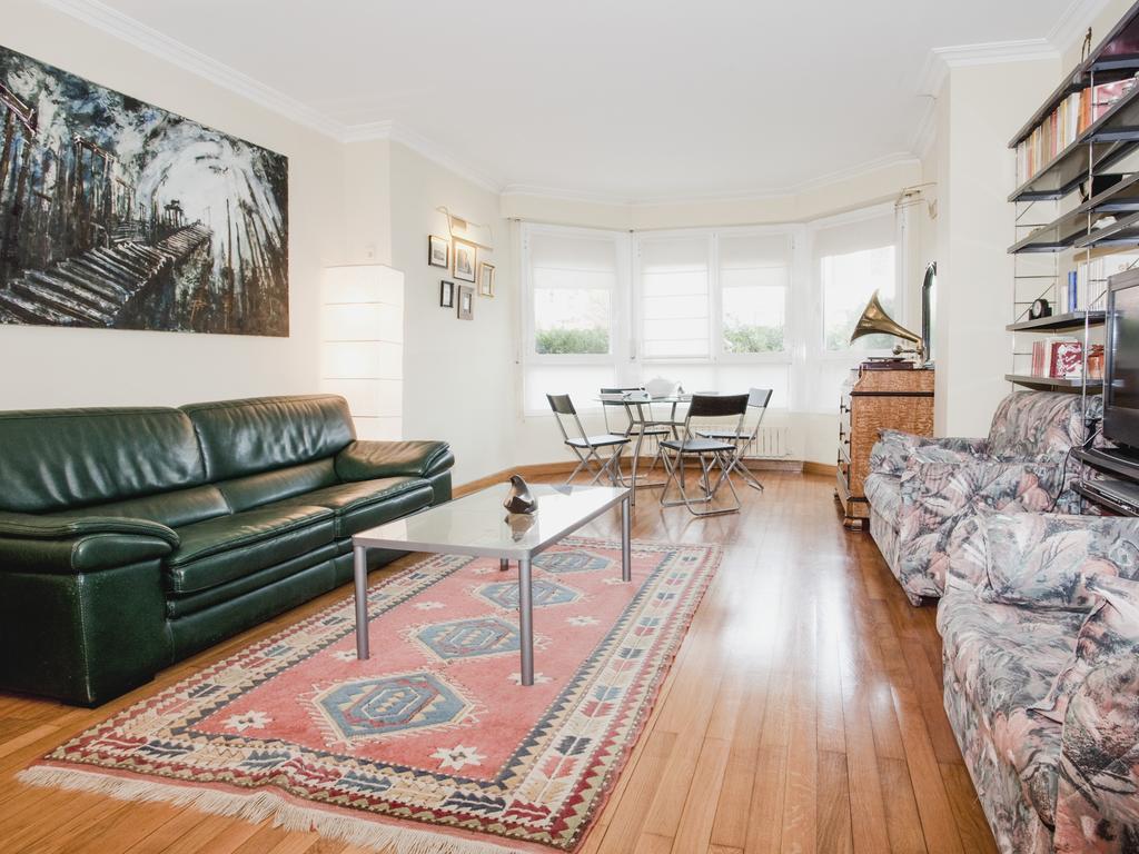 Emyrent I Ondarreta Apartment Сан Себастиан Стая снимка